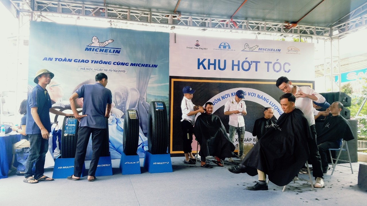Gần 1000 tài xế được chăm sóc miễn phí ngay tại bến xe gan 1000 tai xe duoc cham soc mien phi ngay tai ben xe