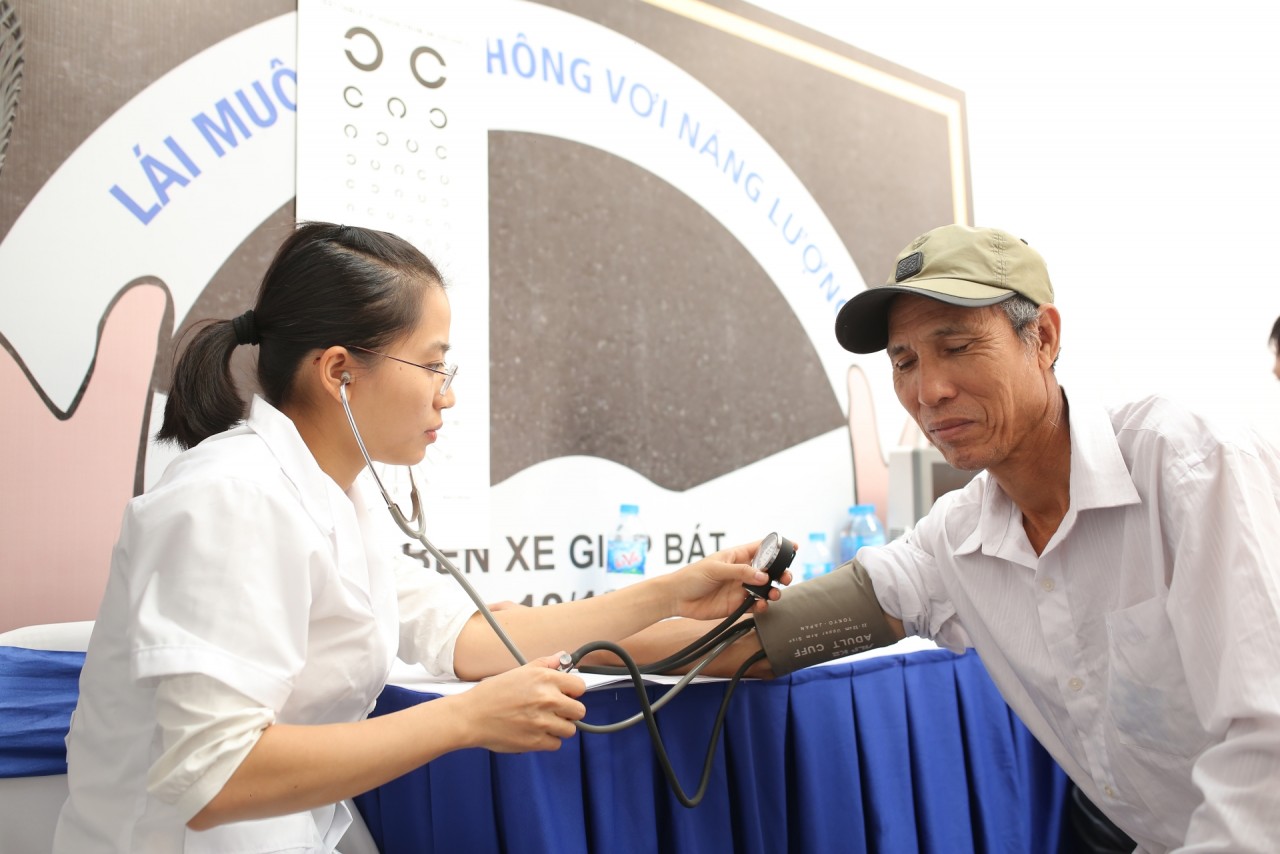 Gần 1000 tài xế được chăm sóc miễn phí ngay tại bến xe gan 1000 tai xe duoc cham soc mien phi ngay tai ben xe