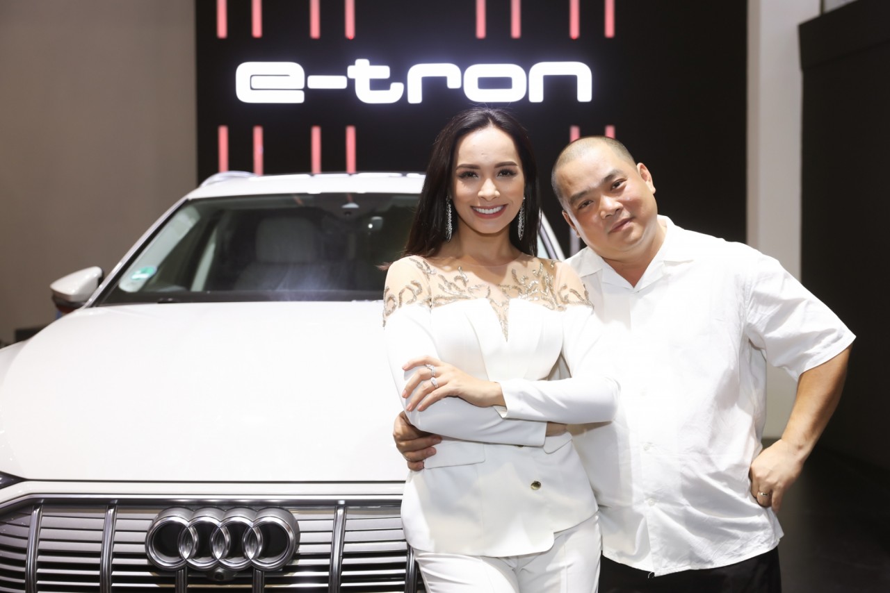 Sao Việt hứng thú tham quan gian hàng Audi tại VMS 2019 sao viet hung thu tham quan gian hang audi tai vms 2019