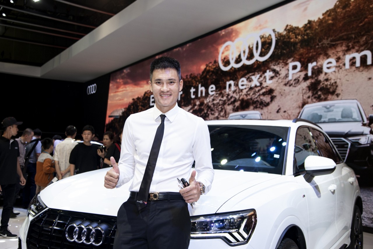Sao Việt hứng thú tham quan gian hàng Audi tại VMS 2019 sao viet hung thu tham quan gian hang audi tai vms 2019