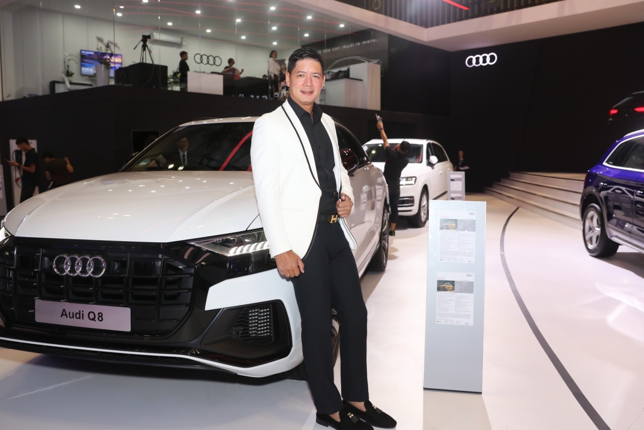 Sao Việt hứng thú tham quan gian hàng Audi tại VMS 2019 sao viet hung thu tham quan gian hang audi tai vms 2019