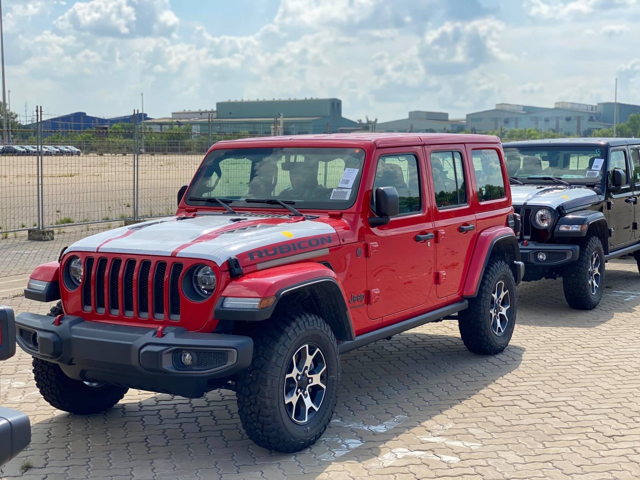 xe jeep chi nh ha ng ba n ra ta i vie t nam tu cuo i nam 2020