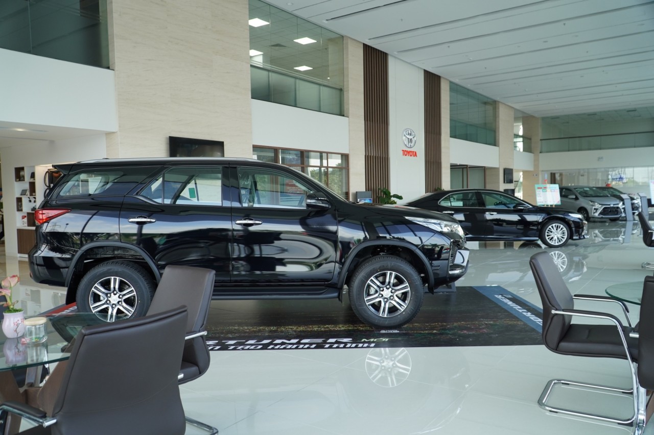 Doanh số ô tô tháng 2/2023 tăng trưởng 33% so với tháng trước liền kề Doanh số ô tô tháng 2/2023 tăng trưởng 33% so với tháng trước liền kề