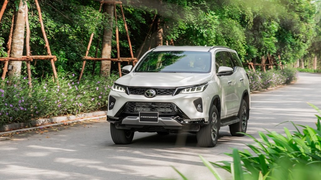 Tri ân khách hàng, Toyota Fortuner Legender tung gói khuyến mại hấp dẫn tháng 10