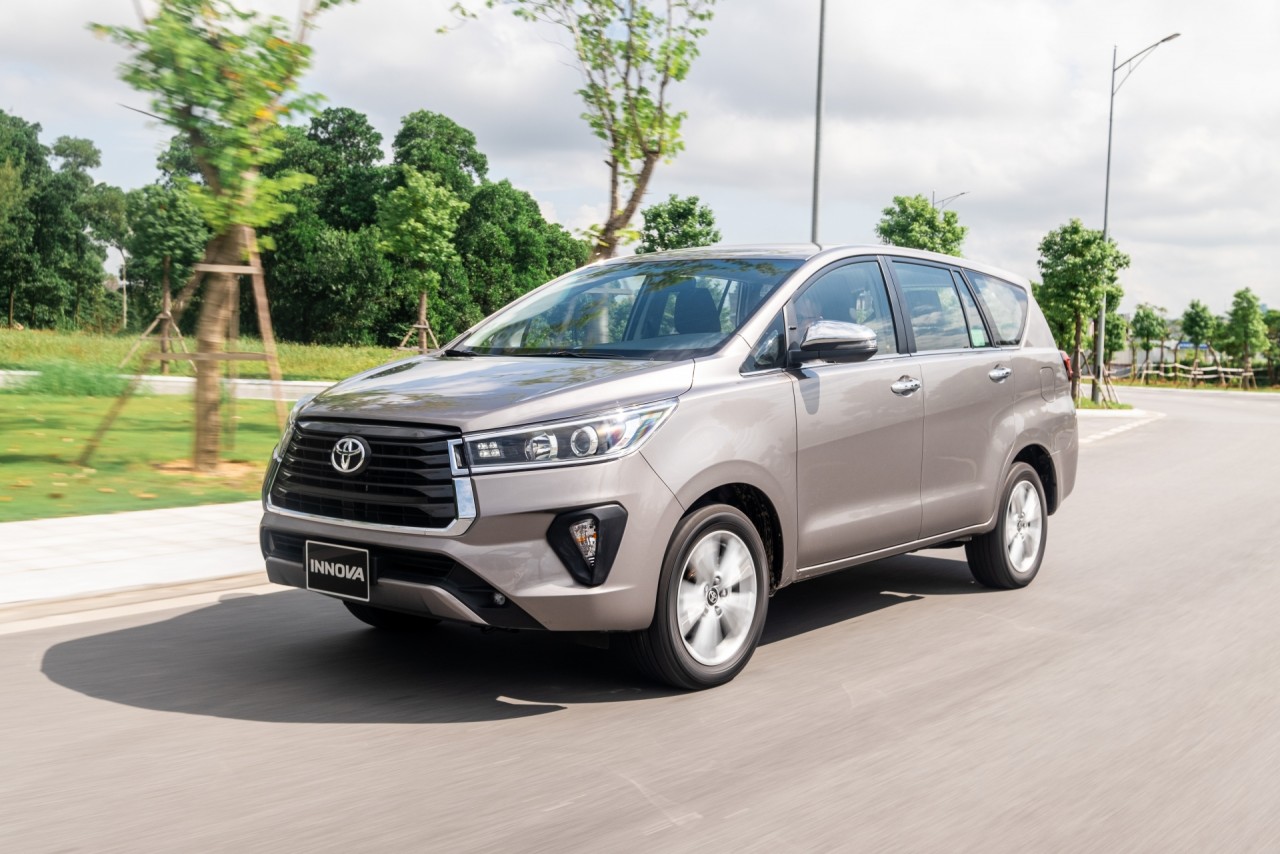 toyota innova mo i co gi de ca nh tranh phan khu c mpv
