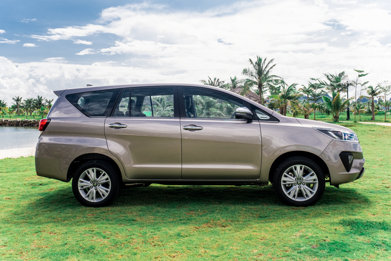 toyota innova mo i co gi de ca nh tranh phan khu c mpv