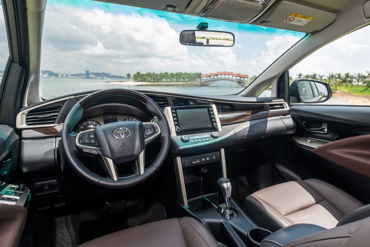 toyota innova mo i co gi de ca nh tranh phan khu c mpv