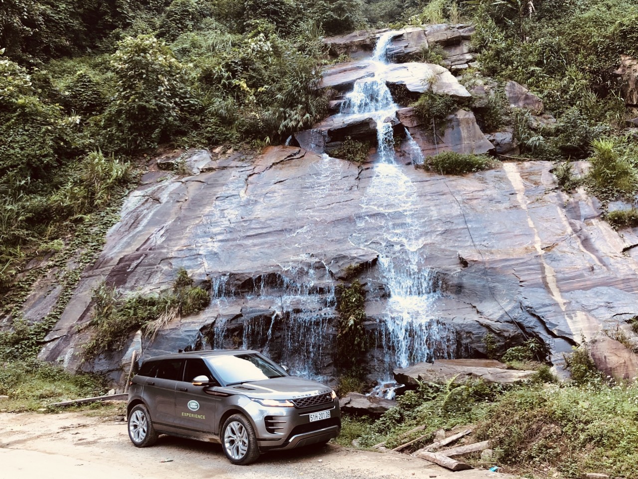 Hành trình lần đầu săn mây Y Tý bằng Land Rover ha nh tri nh la n da u san may y ty ba ng land rover