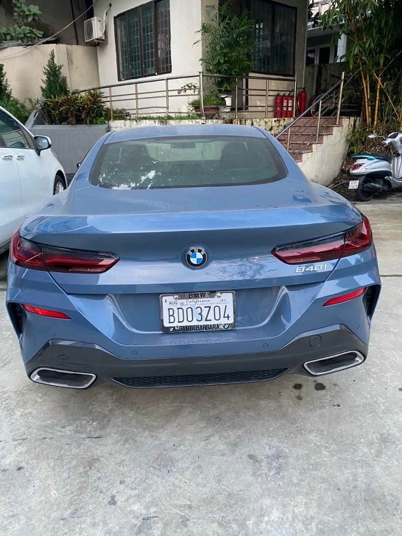 BMW 840i đầu tiên về nước
