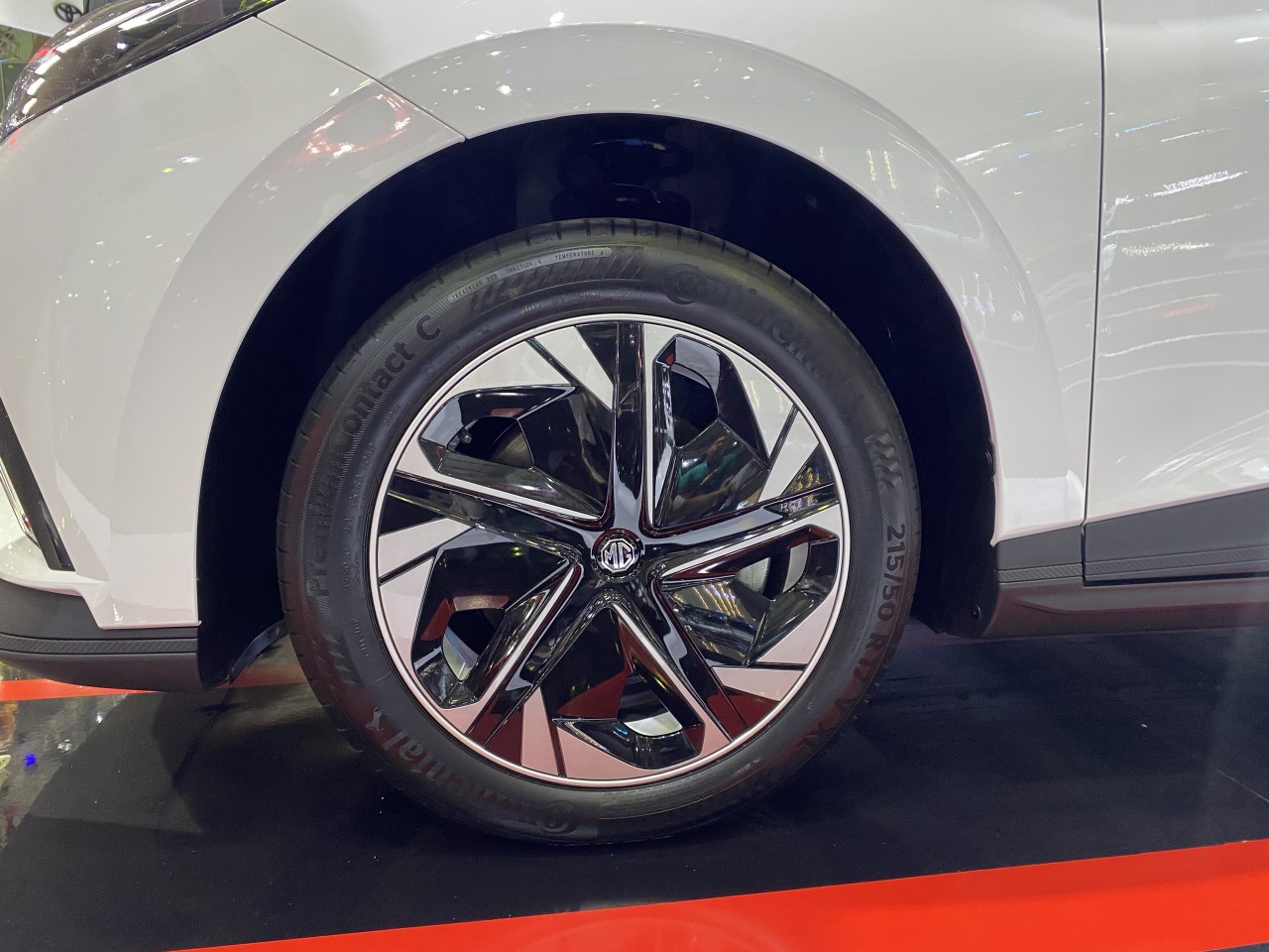 Cận cảnh xe điện MG4 electric tại Vietnam Motor Show 2022 Cận cảnh xe điện MG4 electric tại Vietnam Motor Show 2022