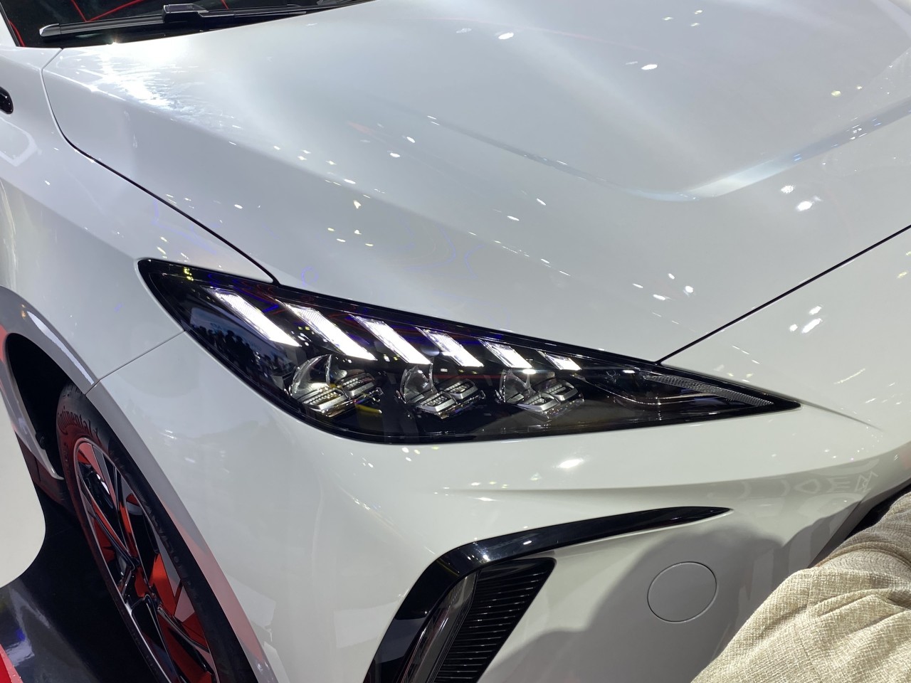Cận cảnh xe điện MG4 electric tại Vietnam Motor Show 2022 Cận cảnh xe điện MG4 electric tại Vietnam Motor Show 2022