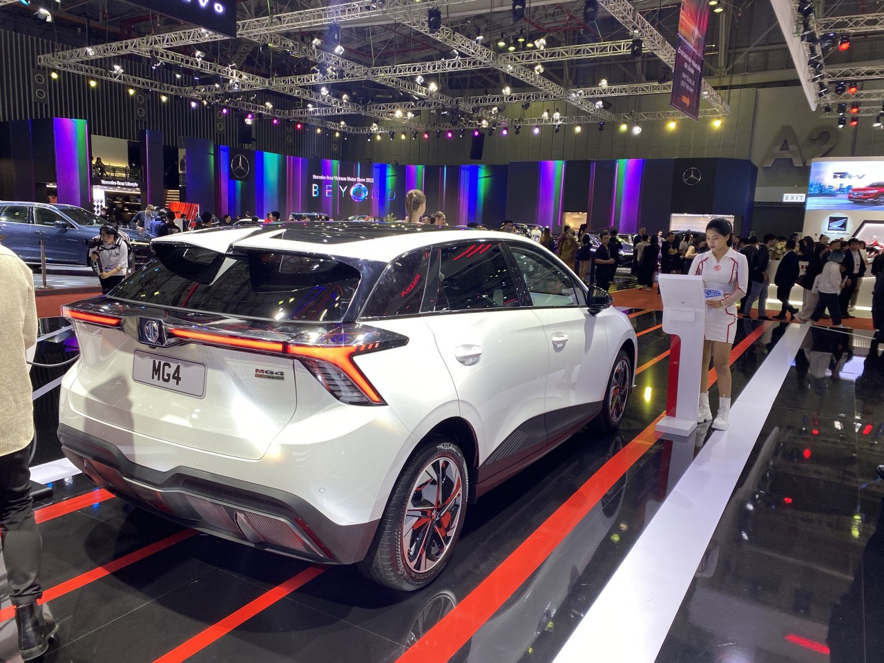 Cận cảnh xe điện MG4 electric tại Vietnam Motor Show 2022 Cận cảnh xe điện MG4 electric tại Vietnam Motor Show 2022