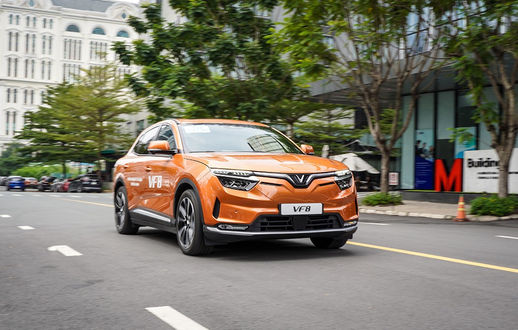 Người Sài Gòn lái thử VinFast VF8: “Đáng mua nhất trong tầm giá 1 tỷ đồng!” Người Sài Gòn lái thử VinFast VF8: “Đáng mua nhất trong tầm giá 1 tỷ đồng!”