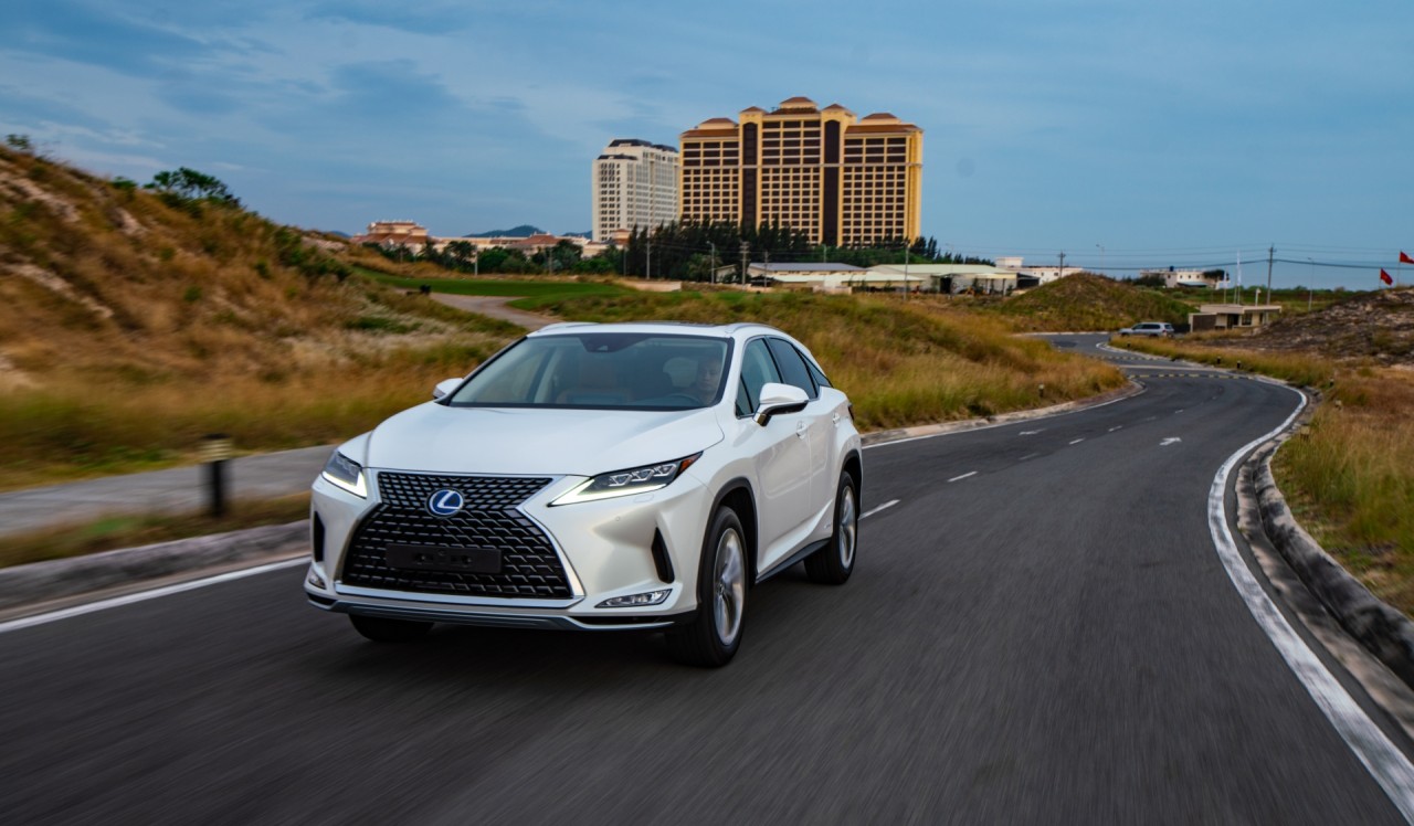 Cận cảnh Lexus RX phiên bản nâng cấp tại Việt Nam can canh lexus rx phien ban nang cap tai viet nam