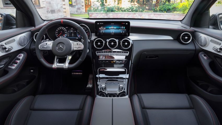 Mercedes AMG GLC43 coupe lắp ráp tại Malaysia có giá 2,8 tỷ đồng