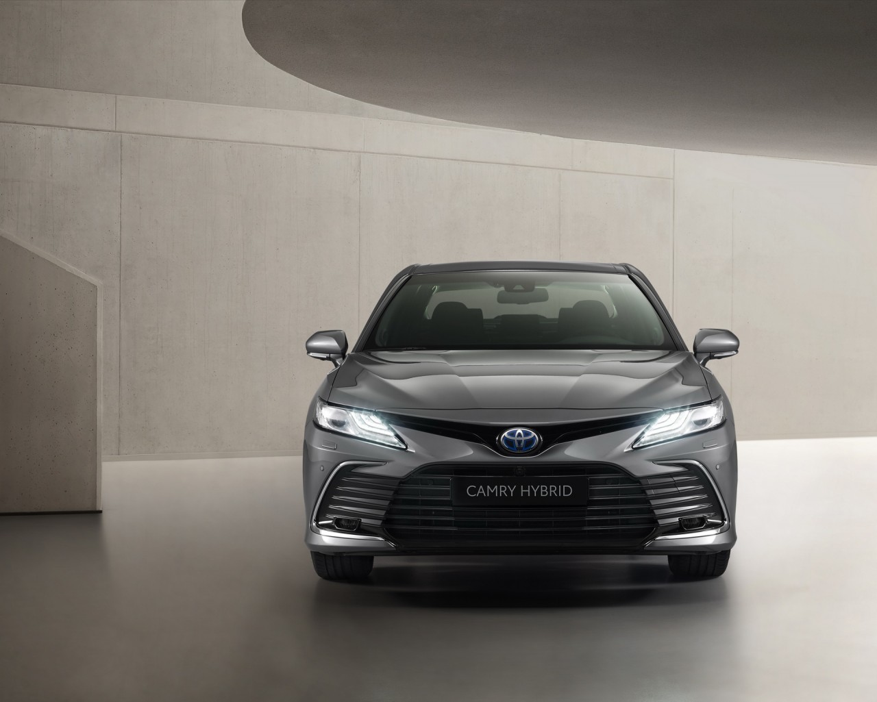 Khám phá Toyota Camry hybrid phiên bản nâng cấp tại châu Âu Khám phá Toyota Camry hybrid phiên bản nâng cấp tại châu Âu
