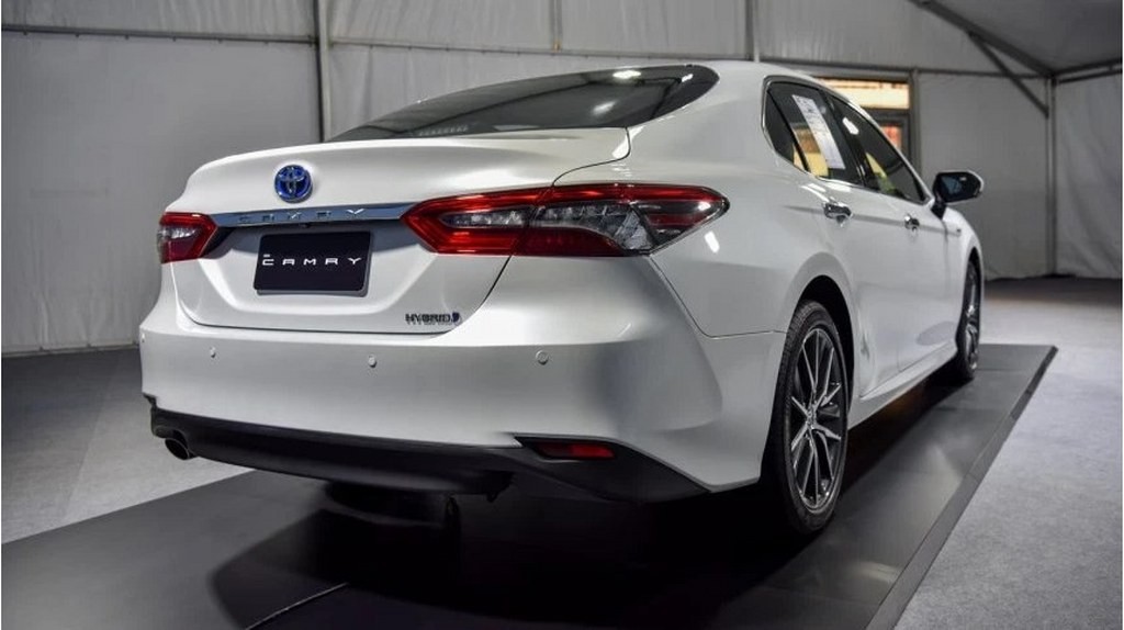 Toyota Camry 2022 giá từ 1 tỷ đồng tại Thái lan Toyota Camry 2022 giá từ 1 tỷ đồng tại Thái lan