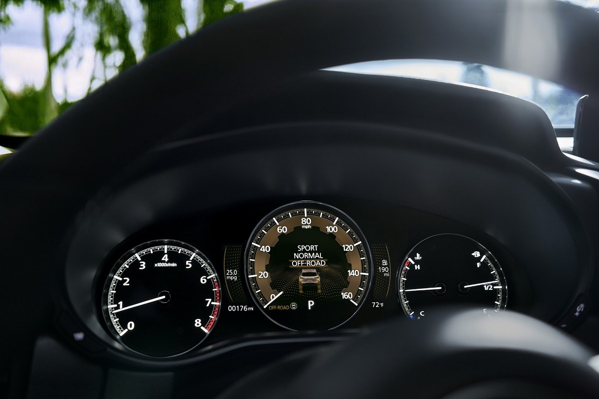 Mazda CX-50 ra mắt