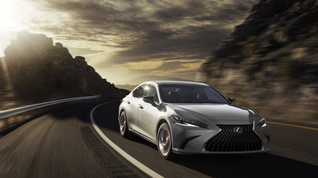 Lexus ES 2022 giá từ 2,55 tỷ đồng tại Việt Nam Lexus ES 2022 giá từ 2,55 tỷ đồng tại Việt Nam
