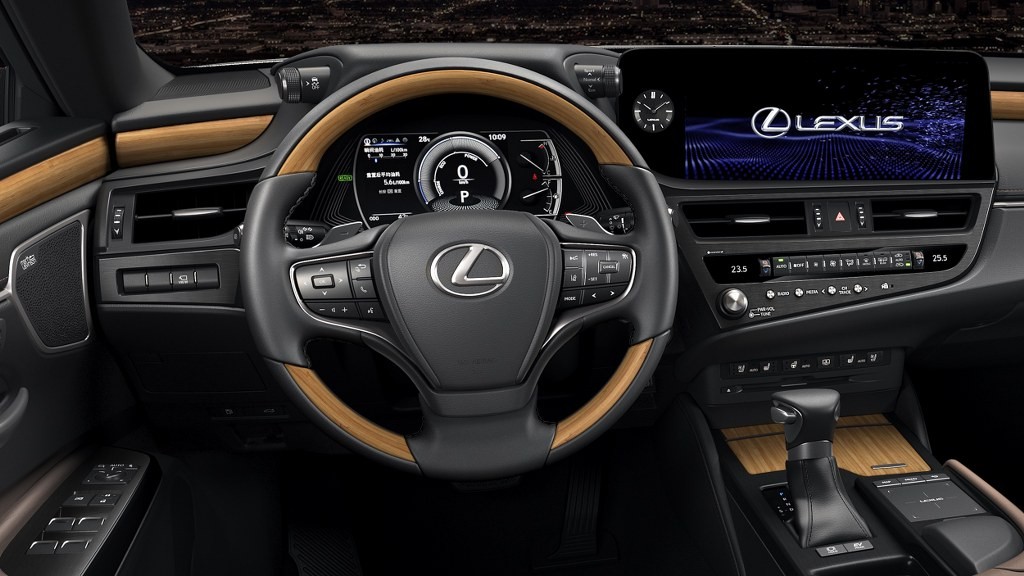 Lexus ES 2022 giá từ 2,55 tỷ đồng tại Việt Nam Lexus ES 2022 giá từ 2,55 tỷ đồng tại Việt Nam