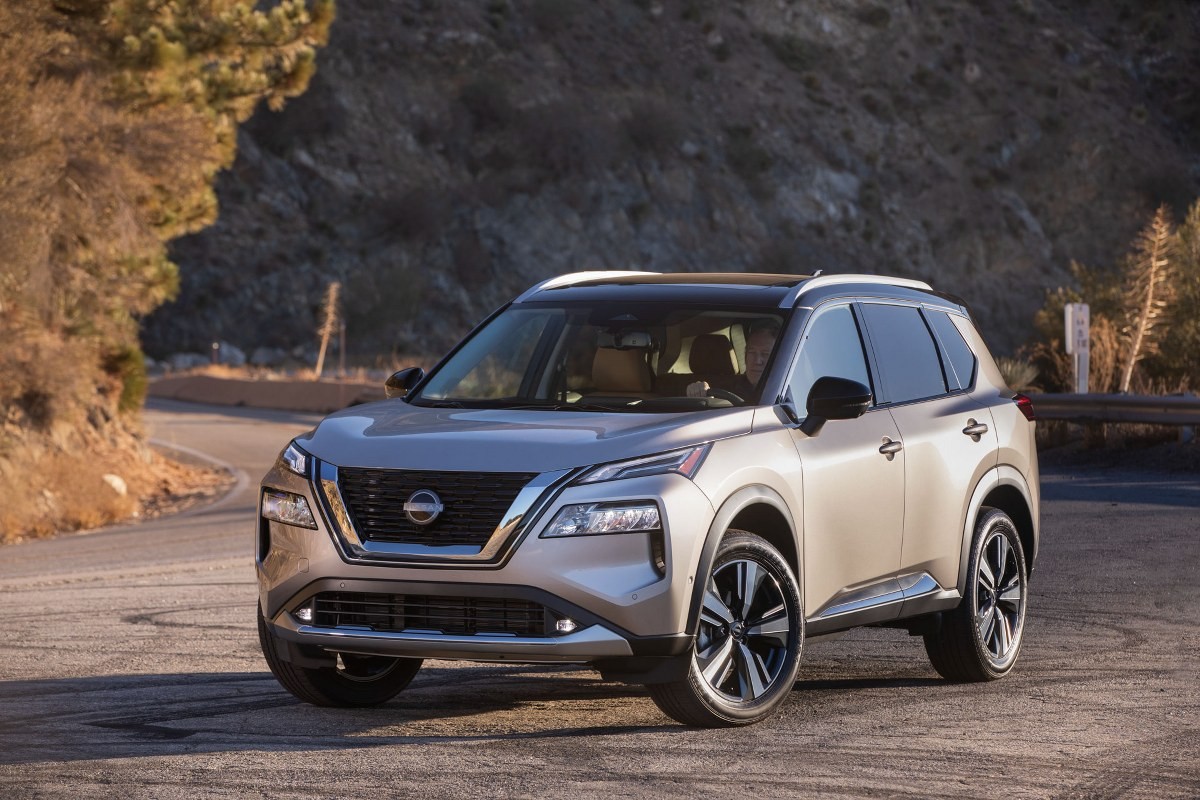 Nissan X-Trail 2022 giá từ 605 triệu tại Mỹ