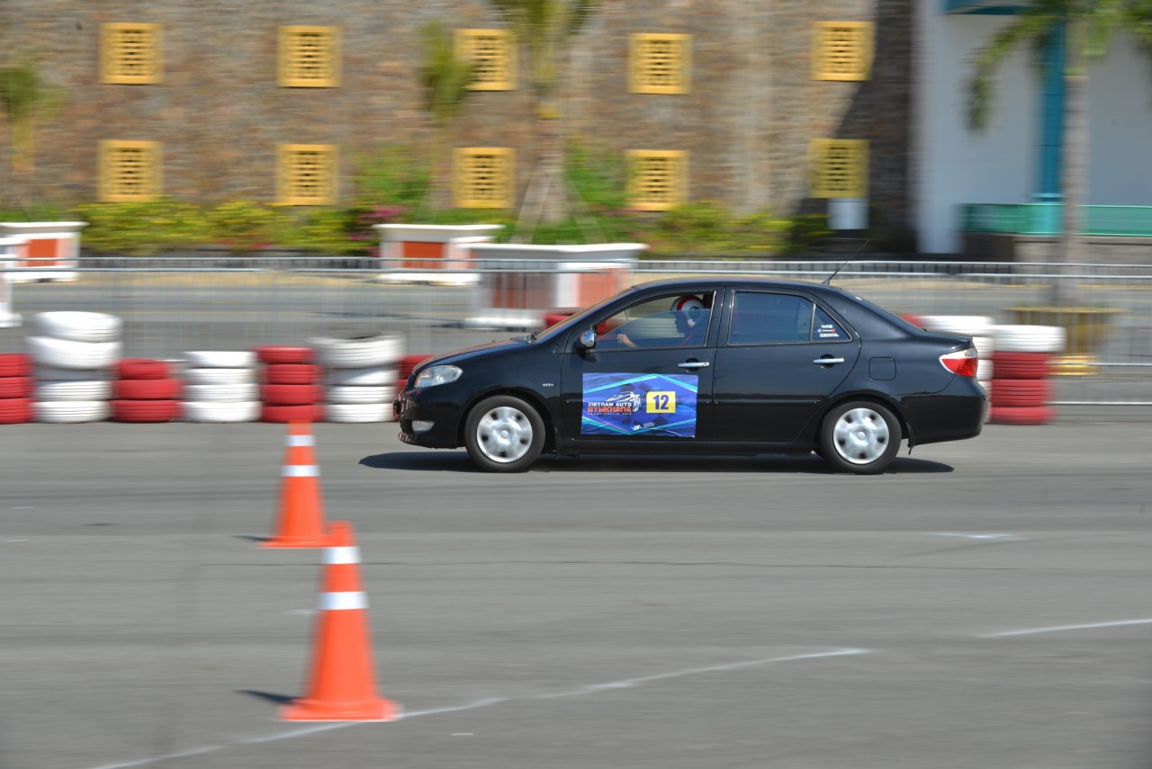 vong loai auto gymkhana mien nam chinh thuc khoi tranh