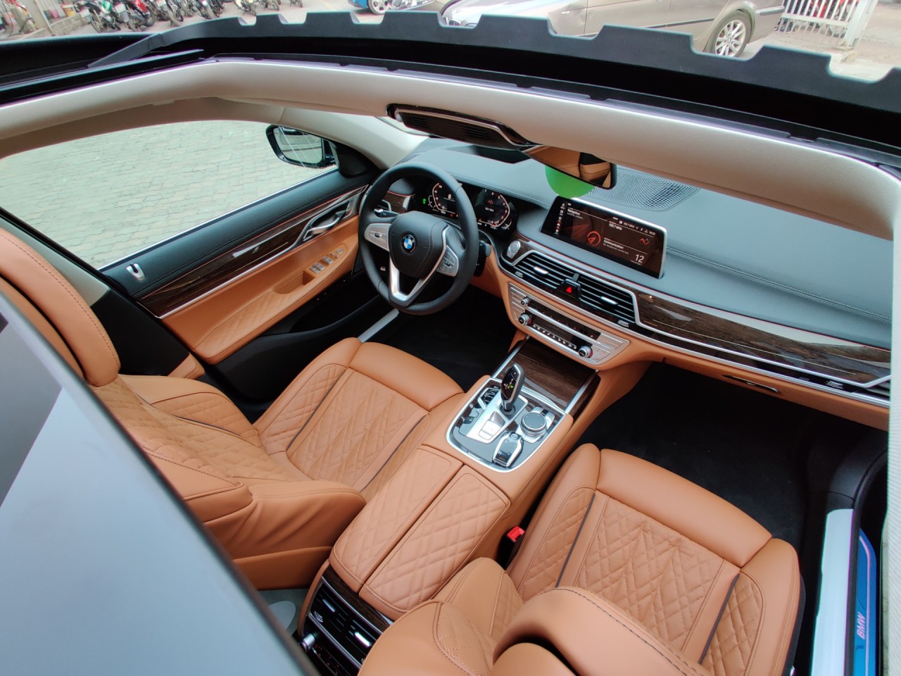 BMW 740Li phiên bản mới giá 5,6 tỷ đồng tại Việt Nam bmw 740li phien ban moi gia 56 ty dong tai viet nam