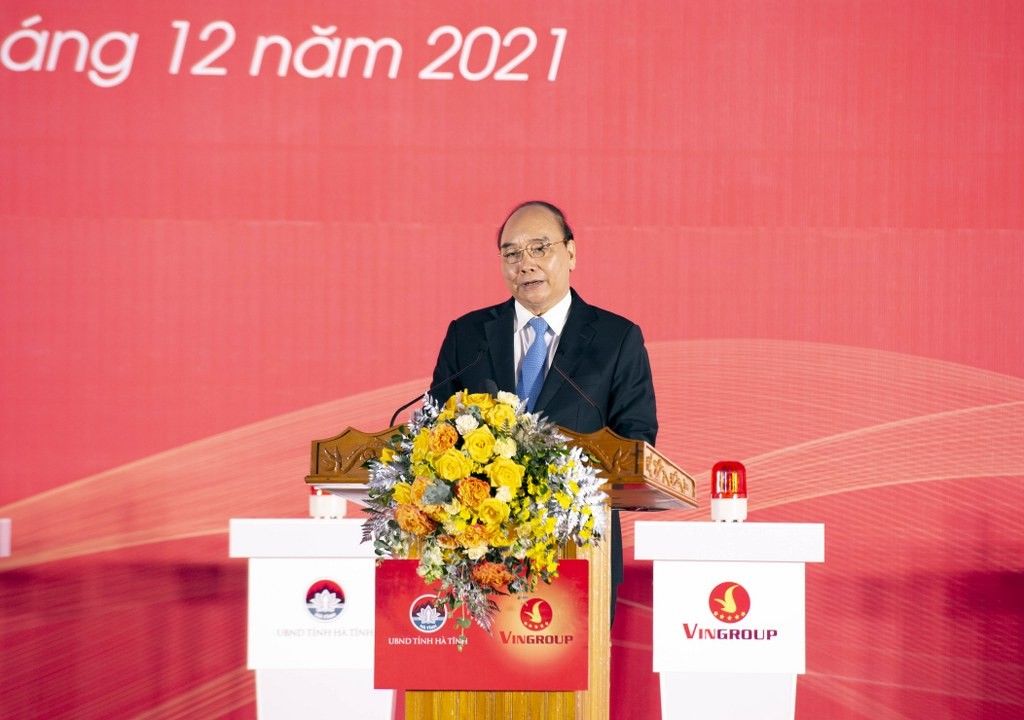 Khởi công nhà máy sản xuất pin cho xe điện VinFast tại Hà Tĩnh Khởi công nhà máy sản xuất pin cho xe điện VinFast tại Hà Tĩnh