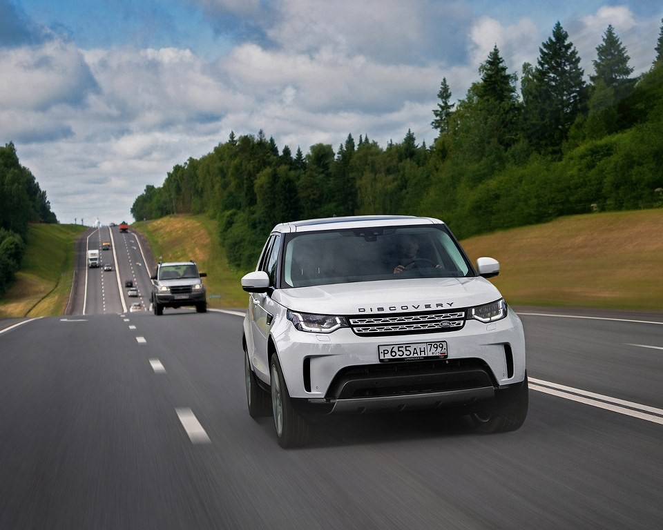 Land Rover Discovery – SUV hạng sang lý tưởng cho hành trình khám phá Land Rover Discovery – SUV hạng sang lý tưởng cho hành trình khám phá