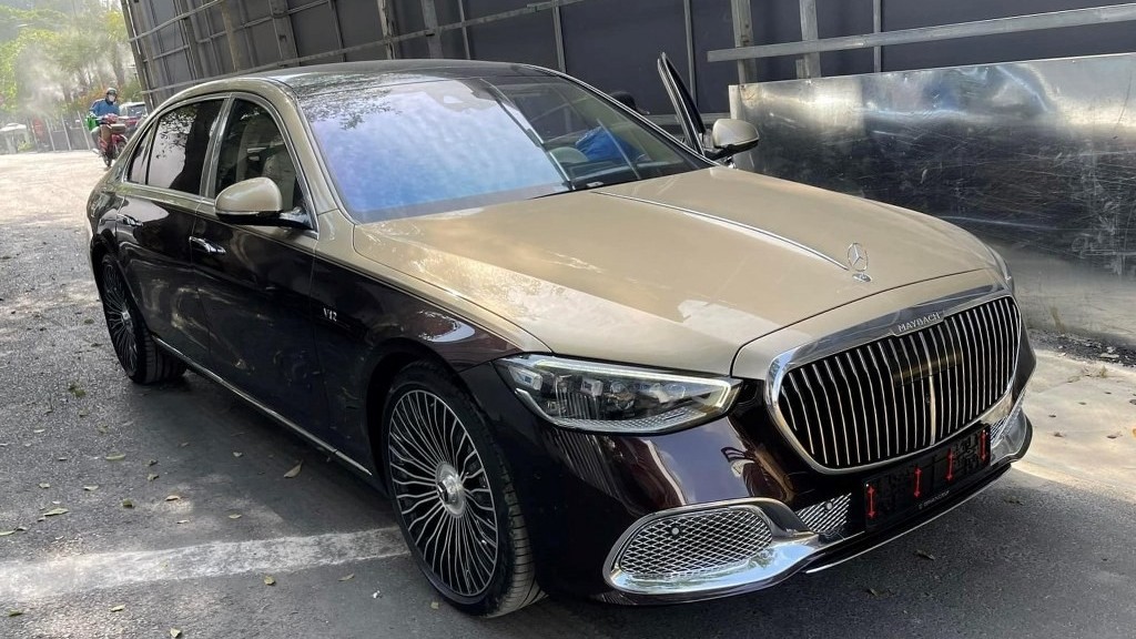 Siêu sang Mercedes-Maybach S680 đầu tiên về nước