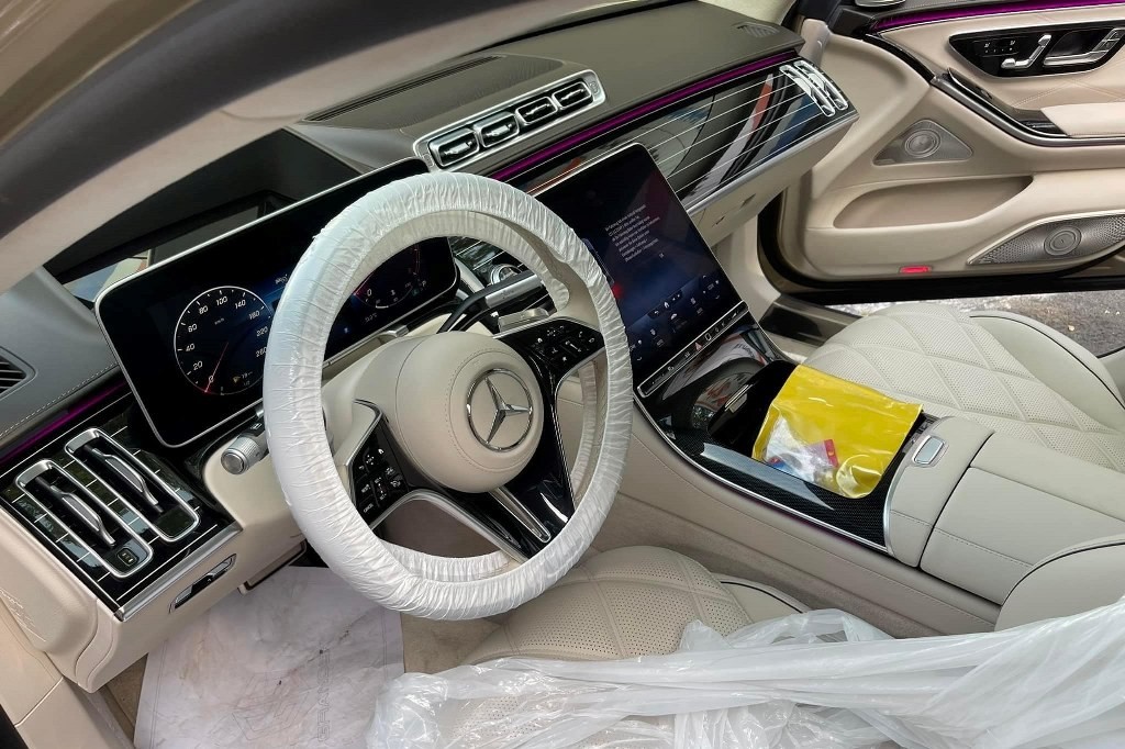 Siêu sang Mercedes-Maybach S680 đầu tiên về nước Siêu sang Mercedes-Maybach S680 đầu tiên về nước