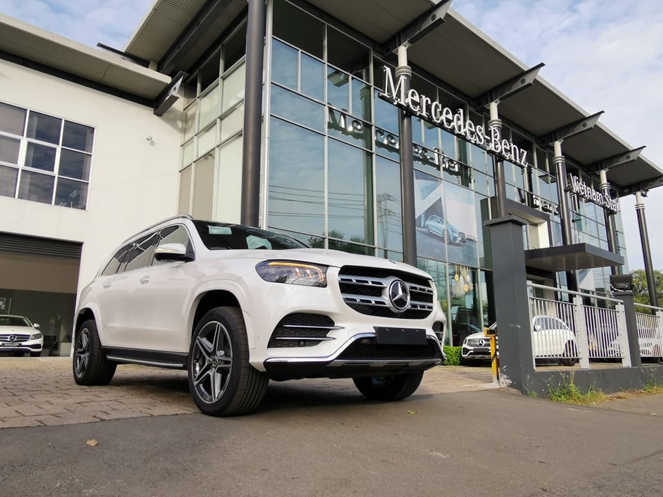 Cận cảnh Mercedes-Benz GLS450 trang bị gói tùy chọn hơn 1 tỷ đồng Cận cảnh Mercedes-Benz GLS450 trang bị gói tùy chọn hơn 1 tỷ đồng