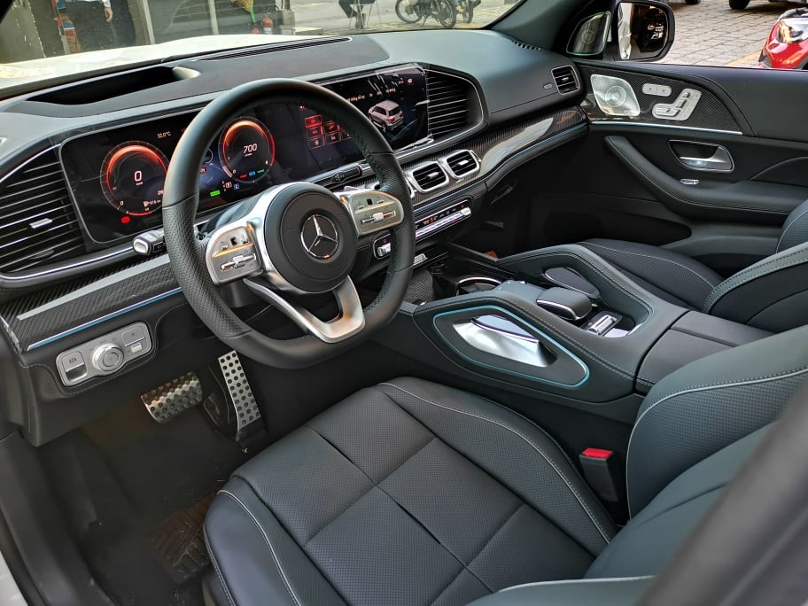 Cận cảnh Mercedes-Benz GLS450 trang bị gói tùy chọn hơn 1 tỷ đồng Cận cảnh Mercedes-Benz GLS450 trang bị gói tùy chọn hơn 1 tỷ đồng