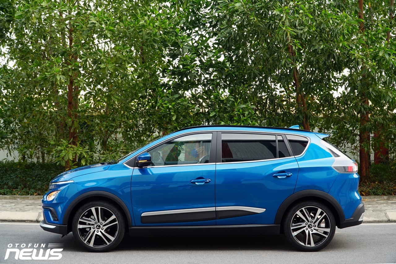 Chủ xe VinFast VF e34 chạy 9 vạn trong 10 tháng, mỗi ngày đều đặn 300km Chủ xe VinFast VF e34 chạy 9 vạn trong 10 tháng, mỗi ngày đều đặn 300km