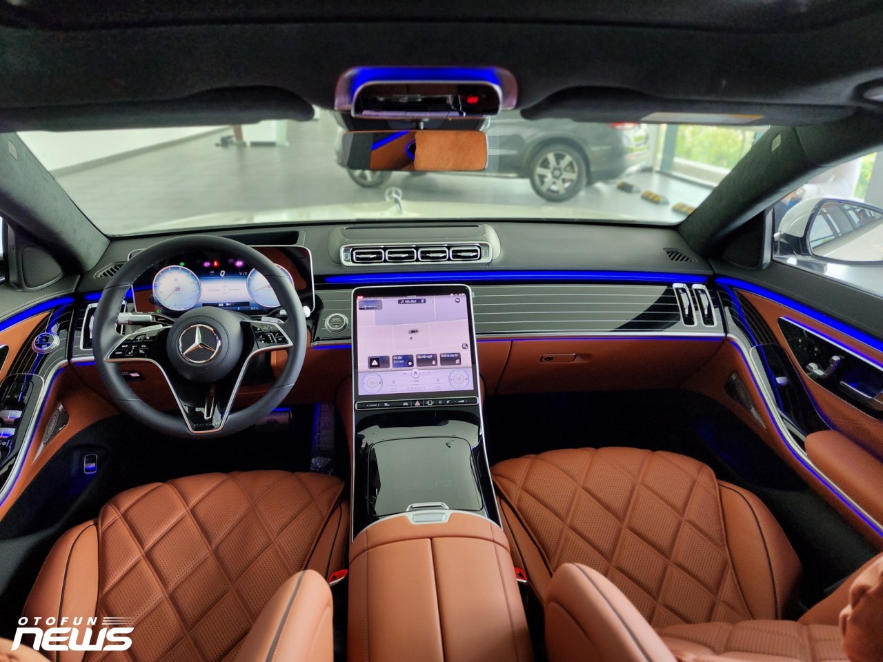 Cận cảnh Mercedes-Maybach S450 đầu tiên Việt Nam giá 8,2 tỷ đồng Cận cảnh Mercedes-Maybach S450 đầu tiên Việt Nam giá 8,2 tỷ đồng