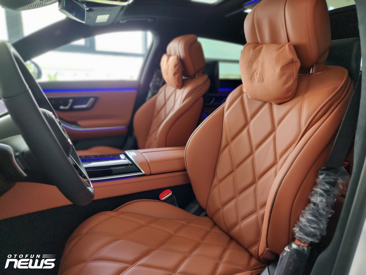 Cận cảnh Mercedes-Maybach S450 đầu tiên Việt Nam giá 8,2 tỷ đồng Cận cảnh Mercedes Maybach S450 đầu tiên Việt Nam giá 8,2 tỷ đồng