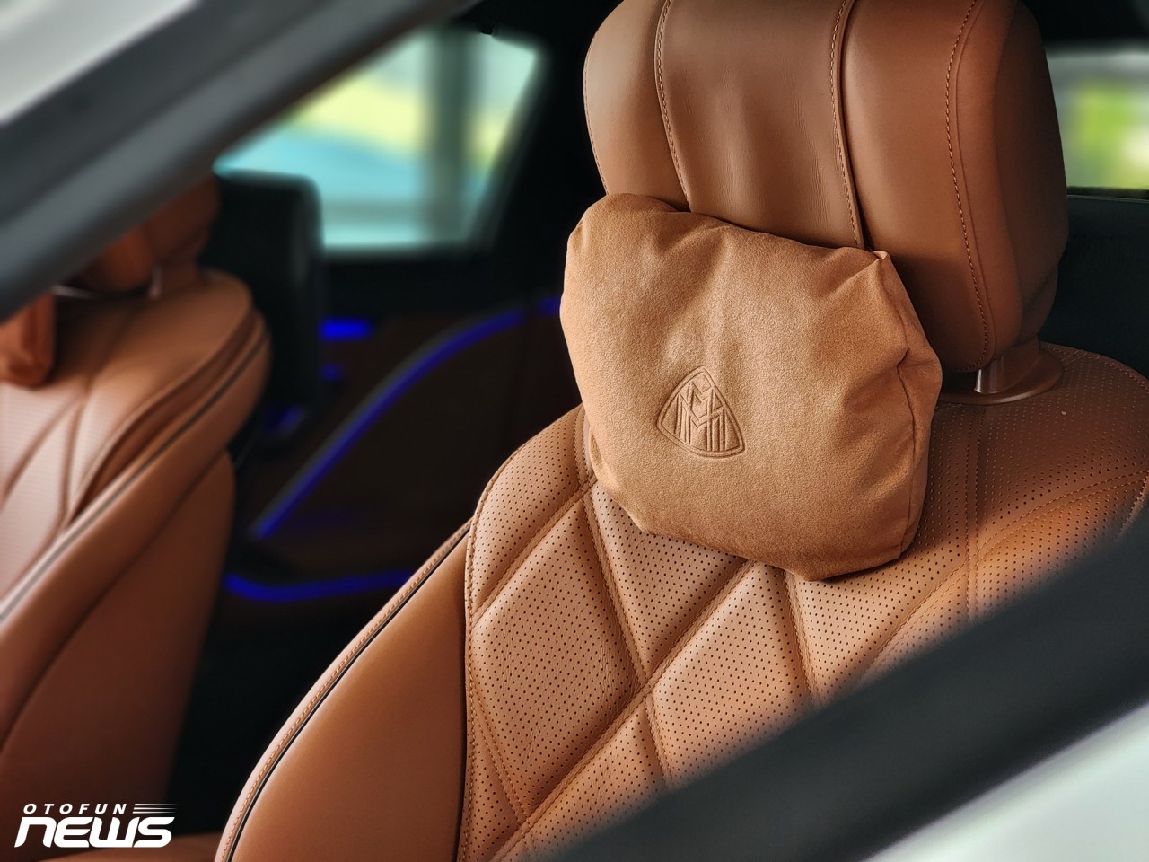 Cận cảnh Mercedes-Maybach S450 đầu tiên Việt Nam giá 8,2 tỷ đồng Cận cảnh Mercedes Maybach S450 đầu tiên Việt Nam giá 8,2 tỷ đồng