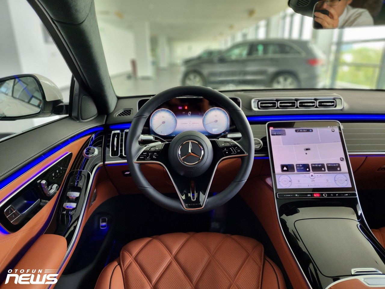 Cận cảnh Mercedes-Maybach S450 đầu tiên Việt Nam giá 8,2 tỷ đồng Cận cảnh Mercedes-Maybach S450 đầu tiên Việt Nam giá 8,2 tỷ đồng