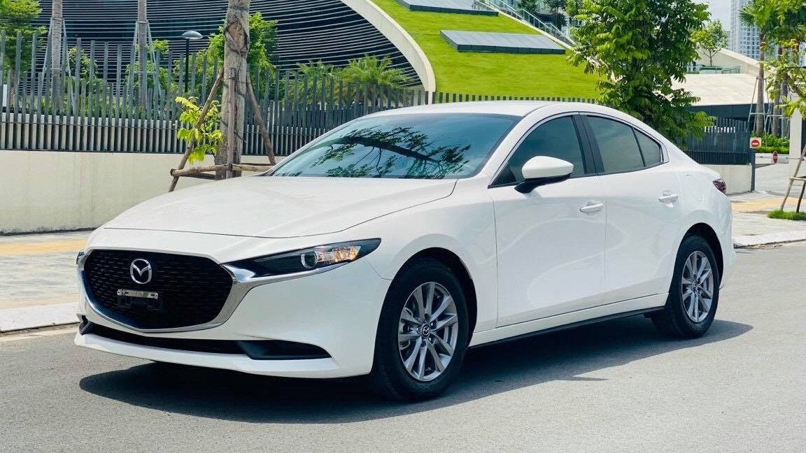 Doanh số sedan cỡ C 6 tháng đầu năm 2023: Tất cả cùng giảm so với năm trước