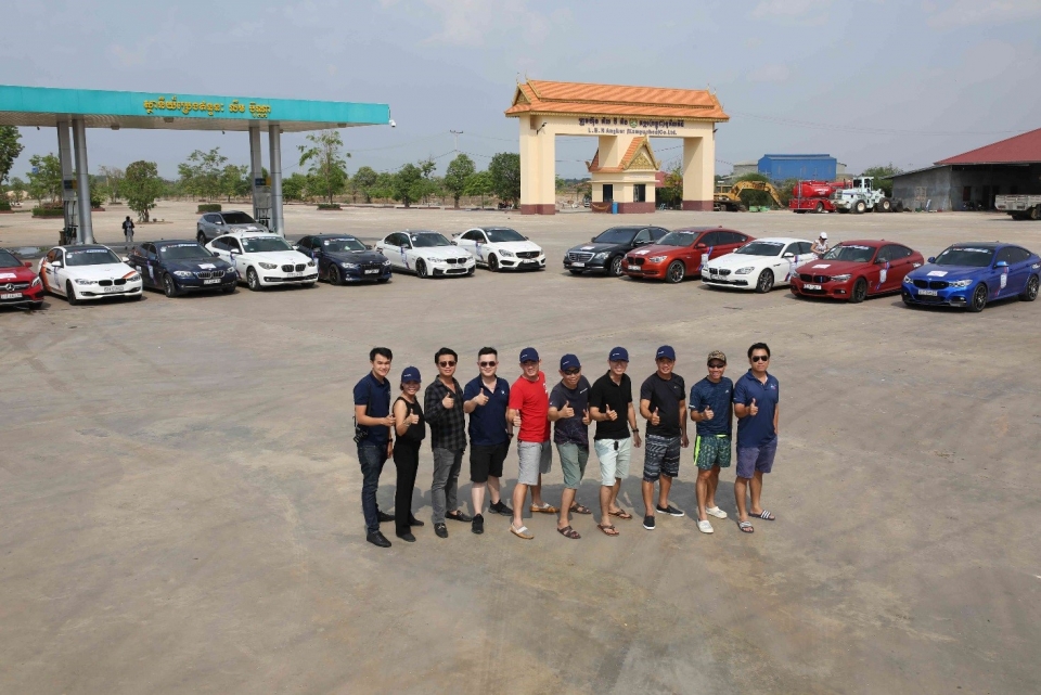 Hành trình BMW caravan 2019 êm ái cùng lốp Bridgestone hanh trinh bmw caravan 2019 em ai cung lop bridgestone