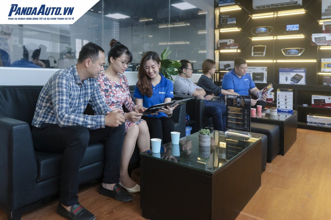 Có nên lắp màn hình DVD Android 4G cho ô tô?