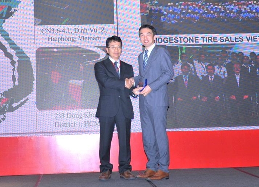 BRIDGESTONE VIỆT NAM vinh dự nhận 2 giải thưởng năm 2018 TỪ TOYOTA VIỆT NAM bridgestone vie t nam vinh du nhan 2 giai thuong nam 2018 tu toyota vie t nam