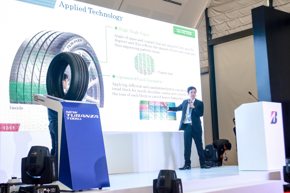 Tiêu chuẩn mới với "Tuyệt phẩm êm ái" Bridgestone Turanza T005A tieu chuan moi voi tuyet pham em ai bridgestone turanza t005a