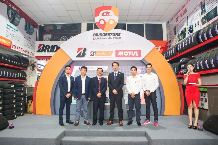 Hành trình lan tỏa thông điệp " Lăn bánh an toàn" từ Bridgestone Việt Nam