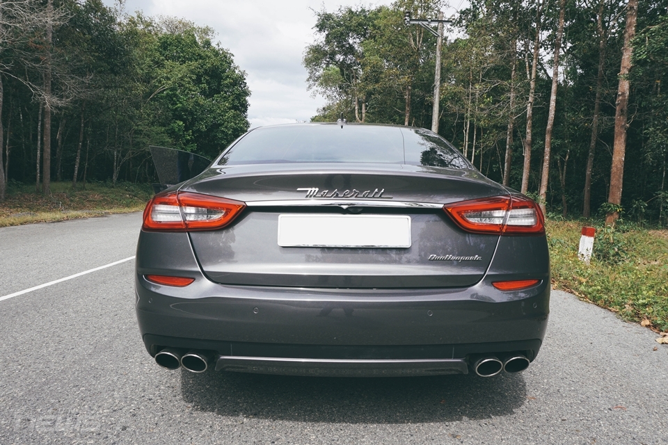 Maserati Quattroporte: Sedan thể thao hạng sang cho người mê tốc độ maserati quattroporte sedan the thao hang sang cho nguoi me toc do 9051
