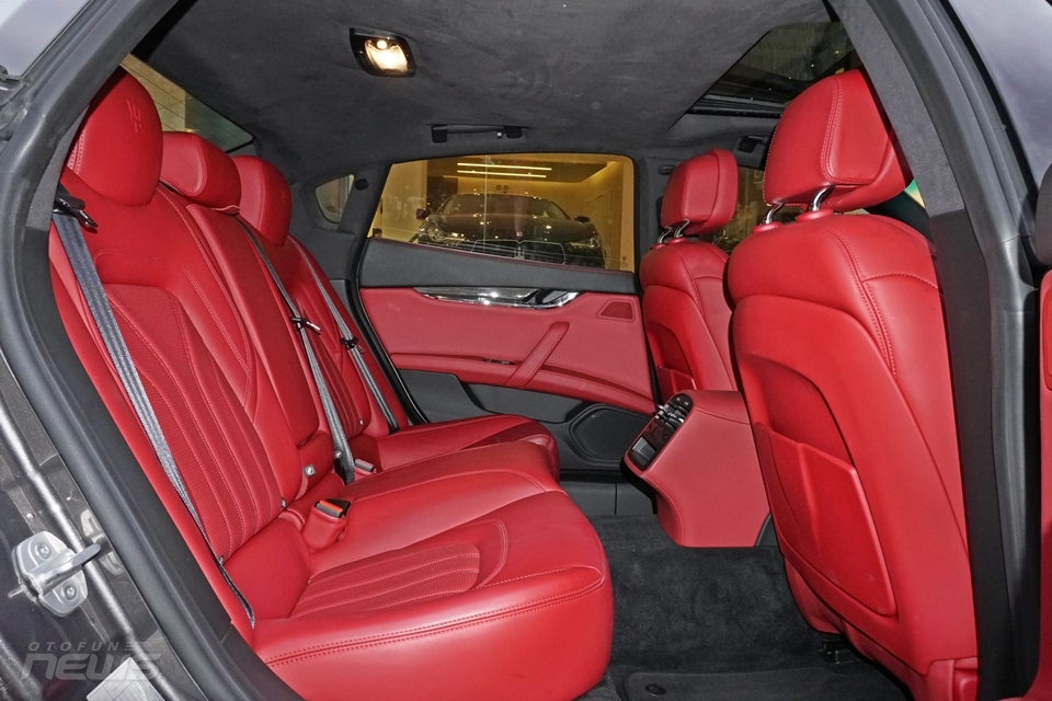 Maserati Quattroporte: Sedan thể thao hạng sang cho người mê tốc độ maserati quattroporte sedan the thao hang sang cho nguoi me toc do 9051