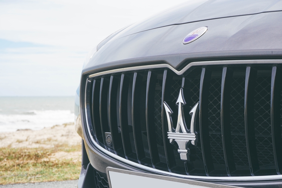Maserati Quattroporte: Sedan thể thao hạng sang cho người mê tốc độ maserati quattroporte sedan the thao hang sang cho nguoi me toc do 9051