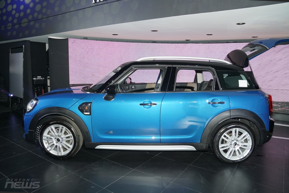 MINI Countryman hoàn toàn mới đẹp hơn, cá tính có giá 1,749 tỷ đồng mini countryman hoan toan moi dep hon ca tinh co gia 1749 ty dong