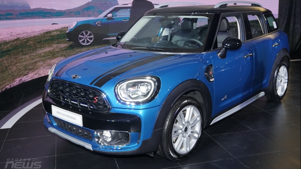 MINI Countryman hoàn toàn mới đẹp hơn, cá tính có giá 1,749 tỷ đồng