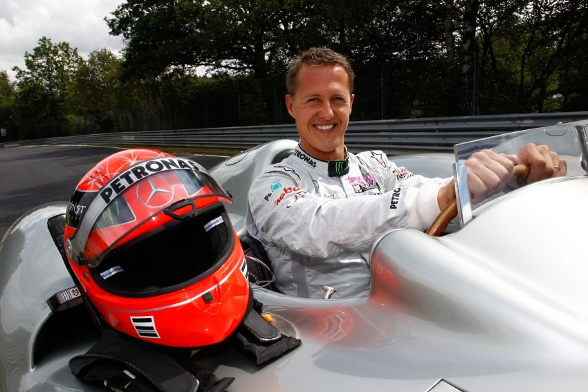 Huyền thoại F1 Michael Schumacher được chăm sóc bởi người giỏi nhất huyen thoai f1 michael schumacher duoc cham soc boi nguoi gioi nhat